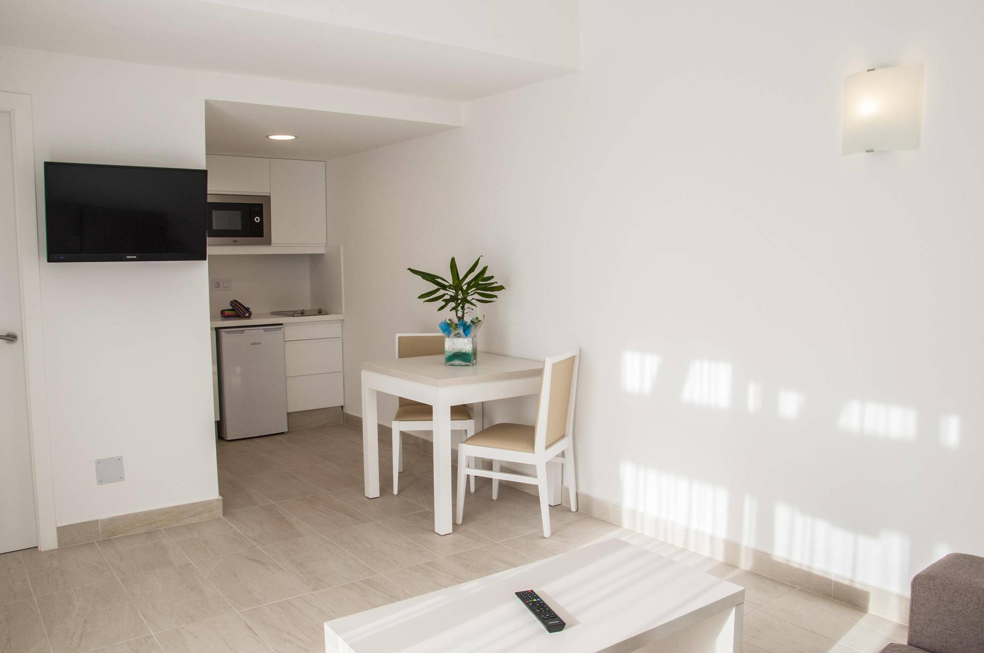 Aparthotel Sagitario Menorca Mar Adults Only Cala'N Bosch  Exterior foto